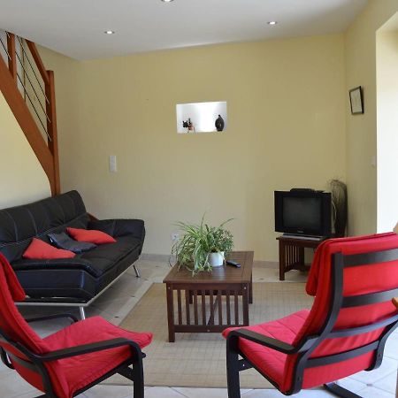 Cosy Chalet With Private Garden In Normandy Isigny-le-Buat Экстерьер фото
