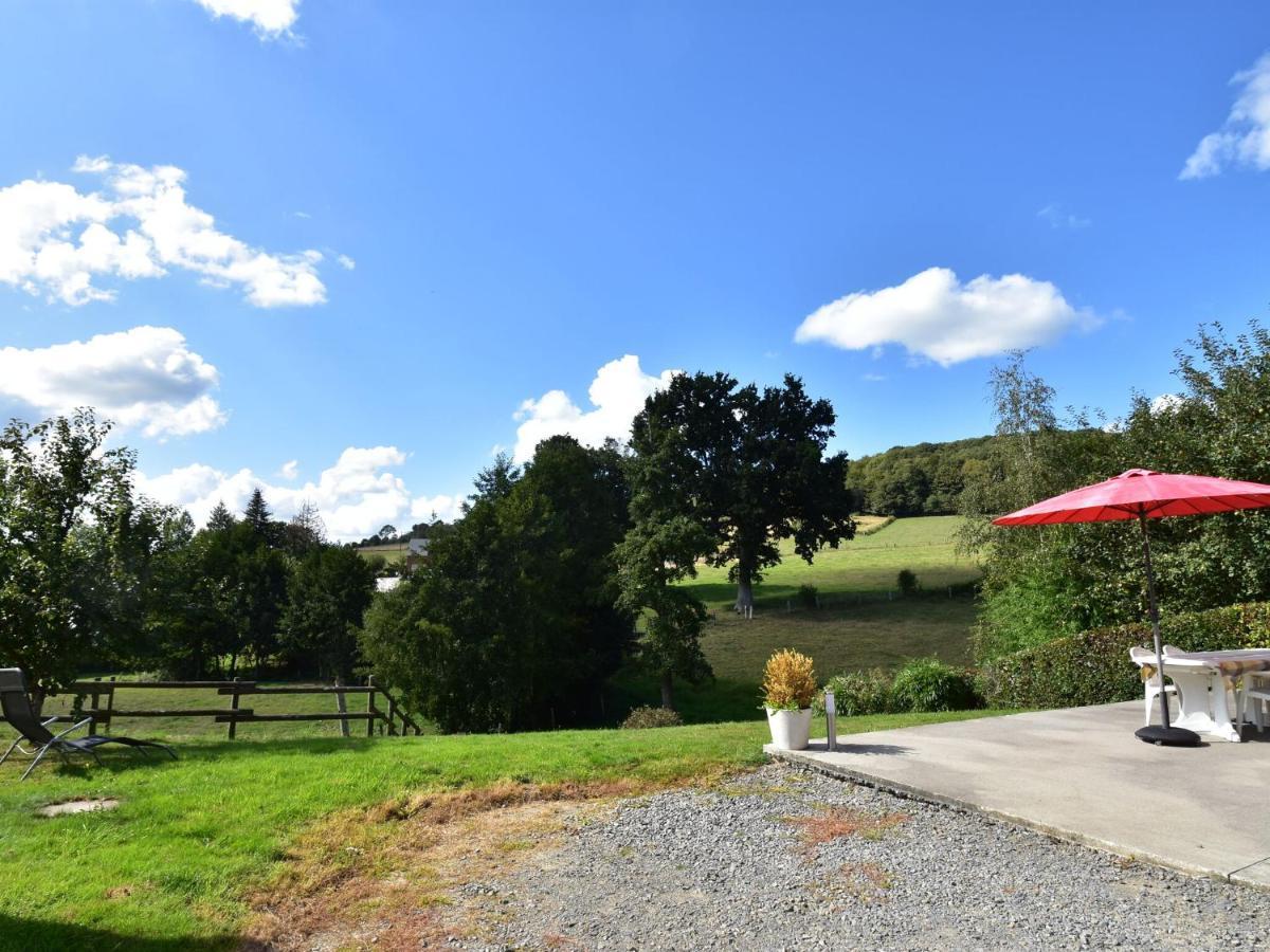 Cosy Chalet With Private Garden In Normandy Isigny-le-Buat Номер фото