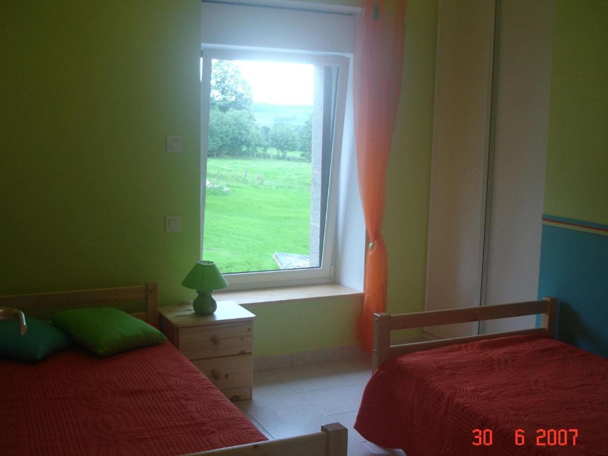 Cosy Chalet With Private Garden In Normandy Isigny-le-Buat Экстерьер фото