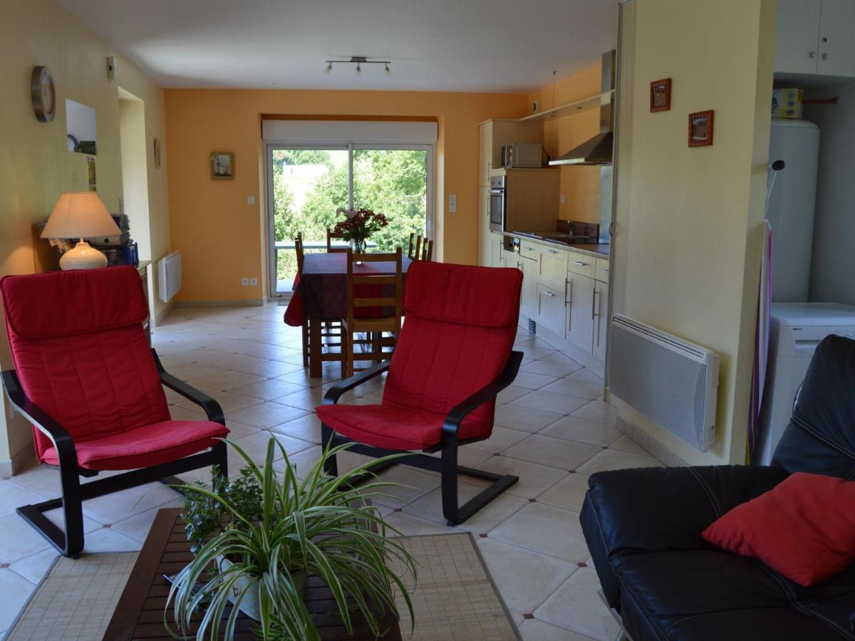 Cosy Chalet With Private Garden In Normandy Isigny-le-Buat Экстерьер фото