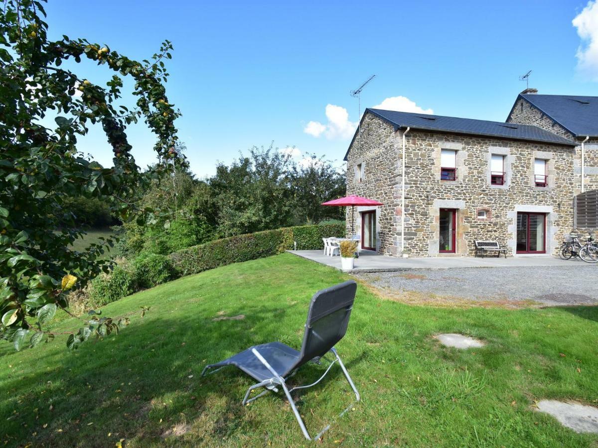 Cosy Chalet With Private Garden In Normandy Isigny-le-Buat Экстерьер фото